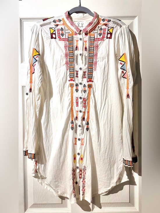 Johnny Was Tops - Johnny Was White Button-Down Shirt with Multicolor Embroidery